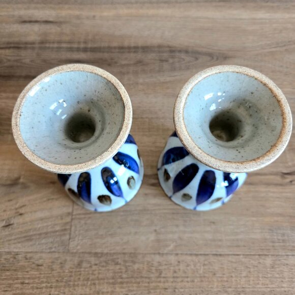 Set of 2 vintage stoneware ceramic wine goblets footed glasses. - Picture 6 of 7